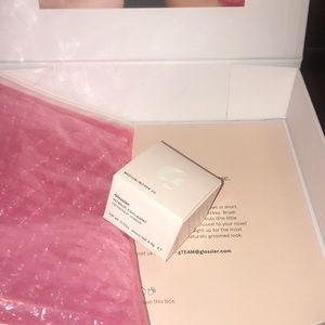 GLOSSIER STRETCH CONCEALER